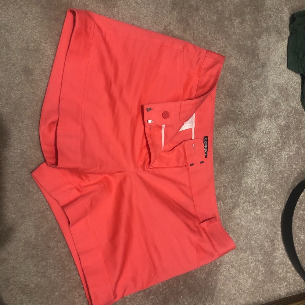 Coral shorts